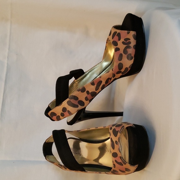 Carlos Santana heels size 8 leopard black - Picture 2 of 4